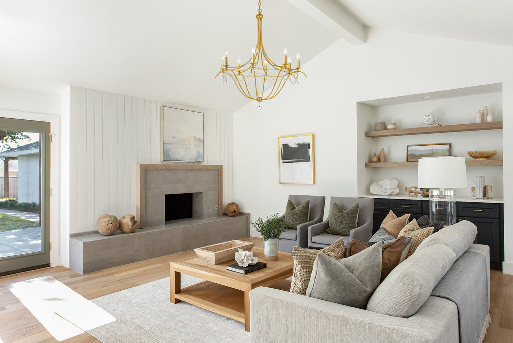 Crystorama Crystorama Metro 8 Light Crystal Beads Antique Gold Chandelier