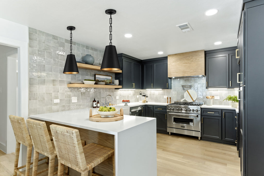 Crystorama Crystorama Brian Patrick Flynn Alston 2 Light Matte Black + Antique Gold Mini Pendant