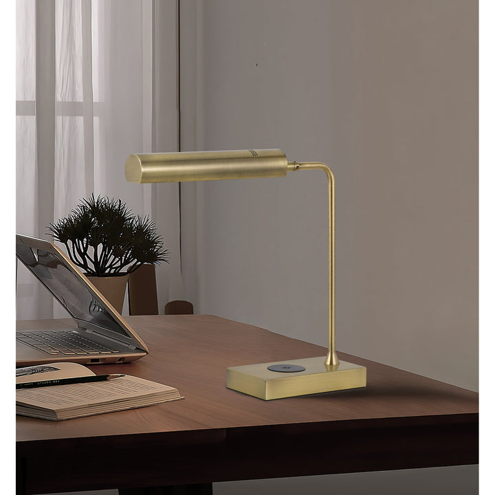 DELRAY 12W INTERGRATED LED METAL DESK LAMP WITH WIRELESS CHARGING PORT Cal Lighting